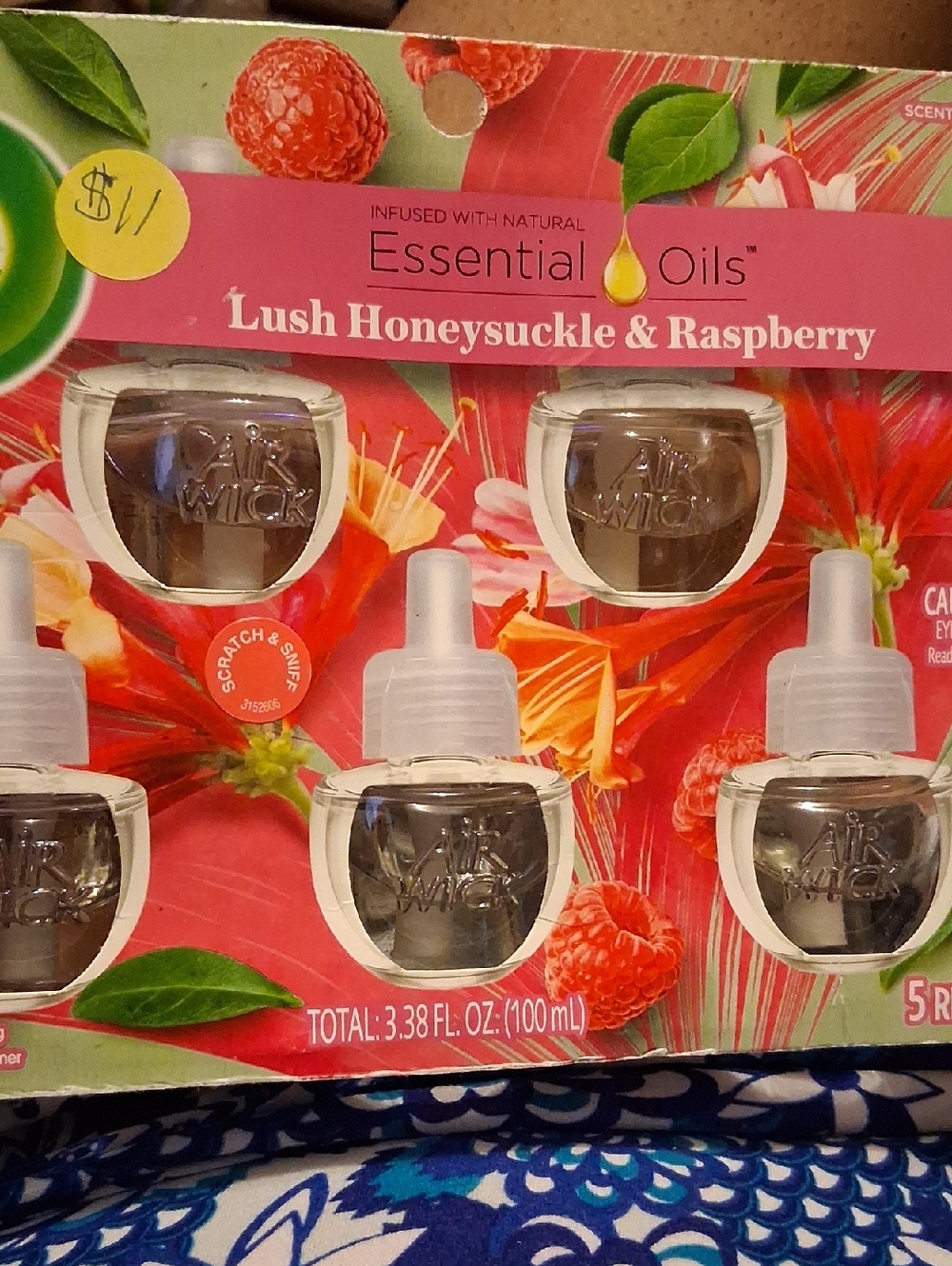 Air Wick Lush Honeysuckle & Raspberry Plug-In Refill - Pink
